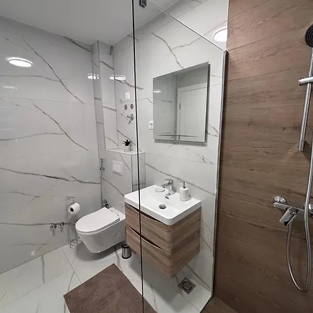 Comfort Apartment *